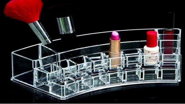 博藝生產的亞克力展示架有什么優(yōu)勢讓客戶選擇我們呢？